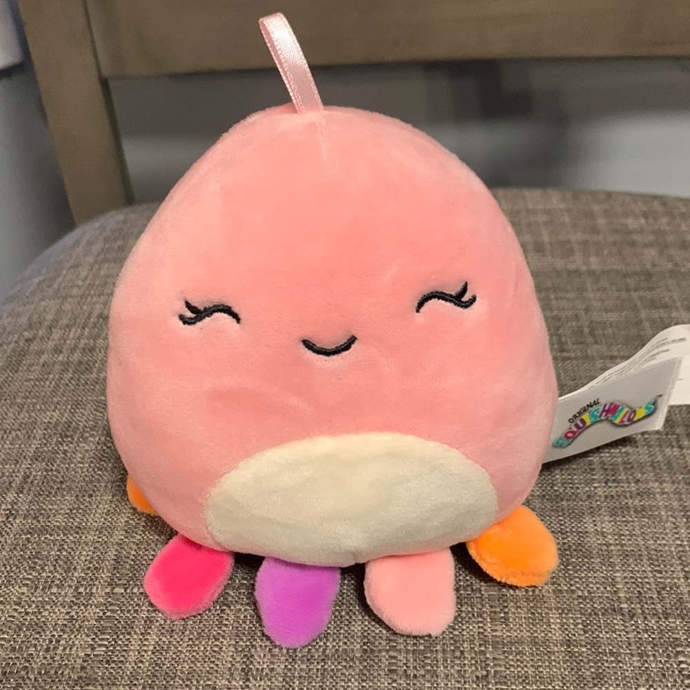 Squishmallow ornament - Jeanne the Octopus